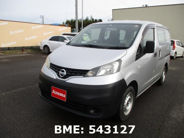 NISSAN NV200