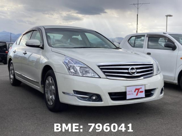 NISSAN TEANA 250XE