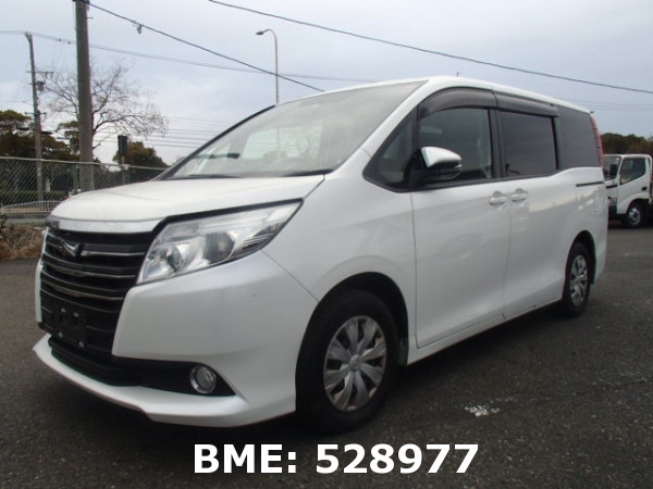 TOYOTA NOAH X