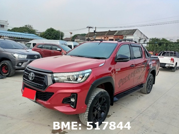 TOYOTA HILUX 2.8