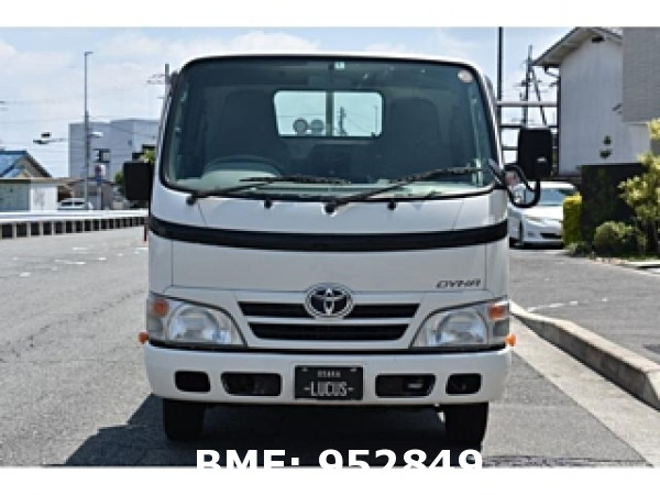 TOYOTA DYNA