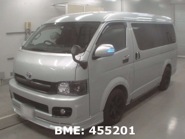 TOYOTA HIACE