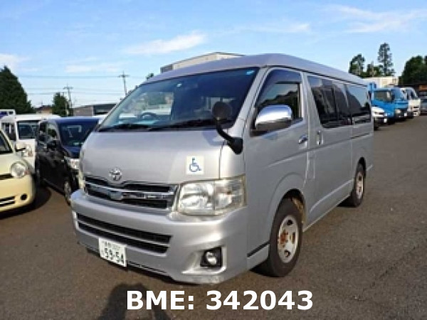 TOYOTA HIACE