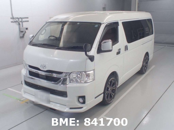 TOYOTA HIACE