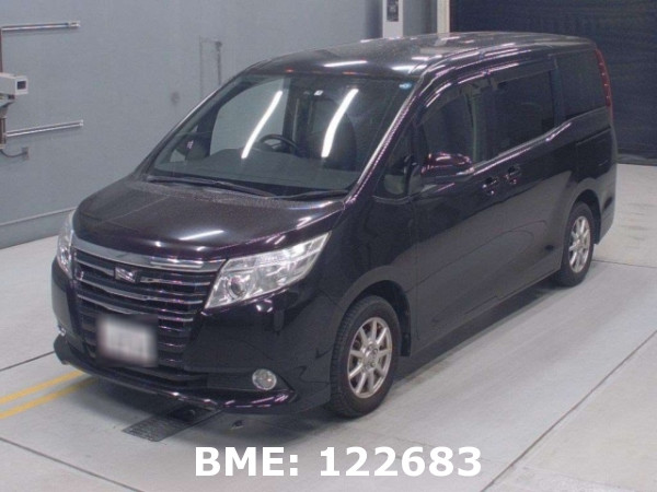 TOYOTA NOAH