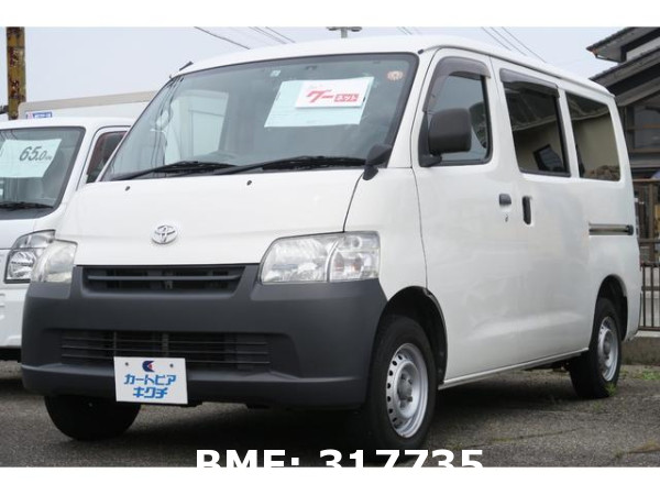 TOYOTA TOWN ACE VAN