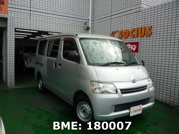 TOYOTA TOWN ACE VAN