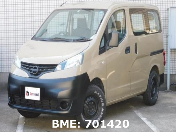 NISSAN NV200