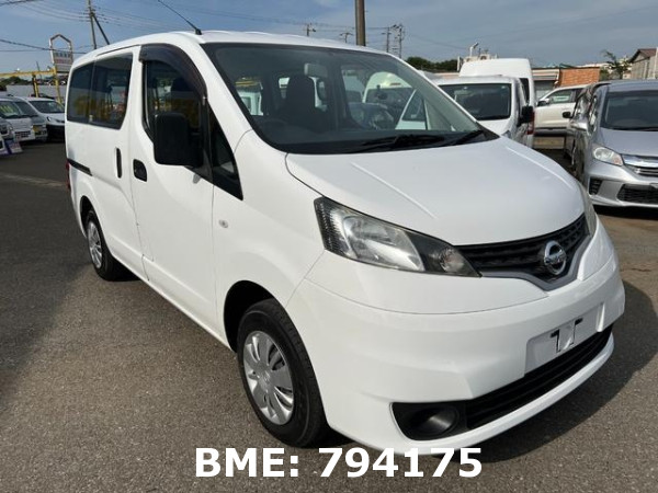 NISSAN NV200