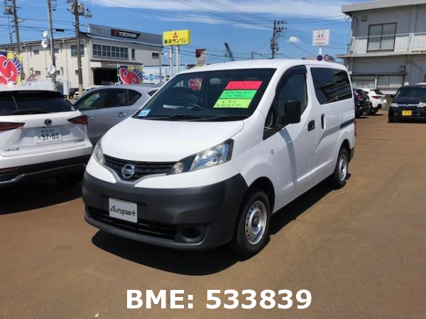 NISSAN NV200