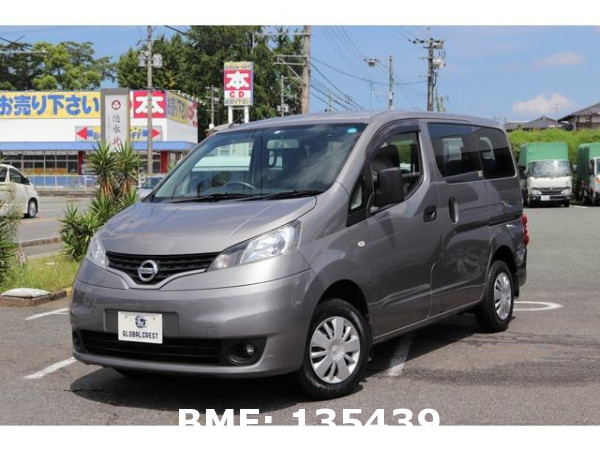 NISSAN NV200