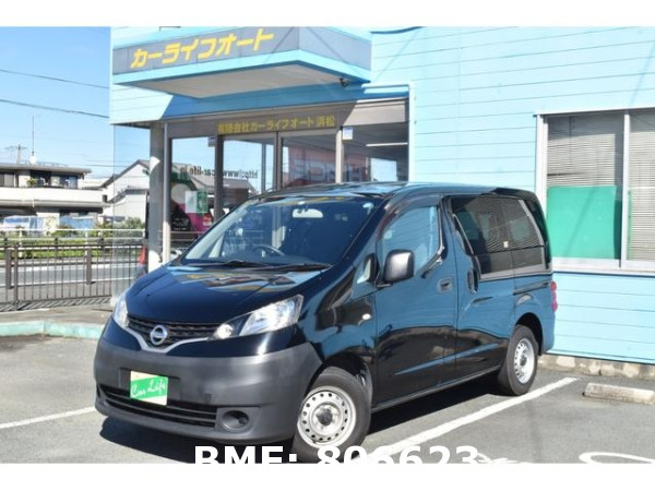 NISSAN NV200