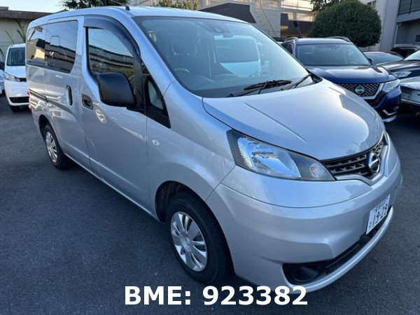 NISSAN NV200