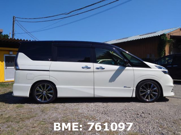 NISSAN SERENA