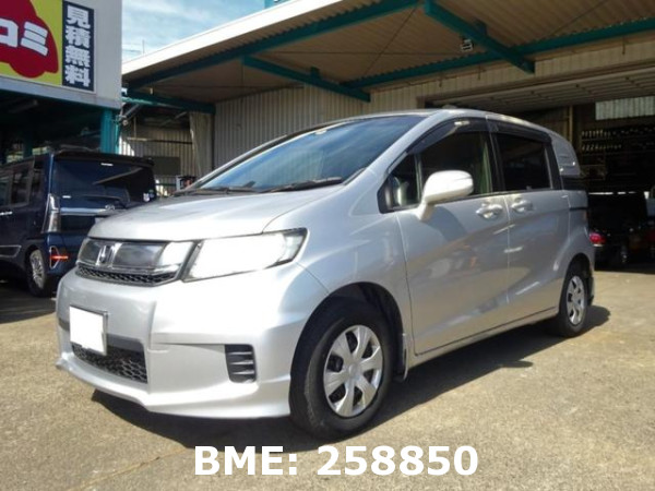 HONDA FREED SPIKE