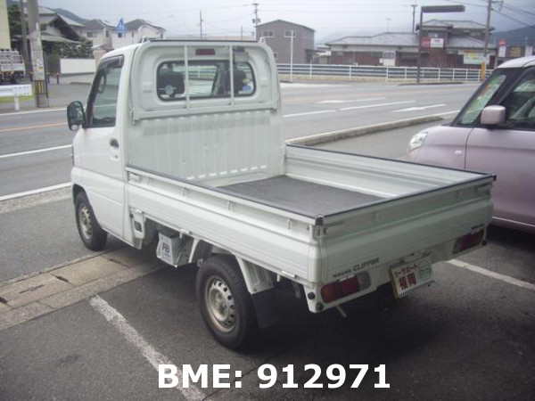 NISSAN CLIPPER TRUCK DX