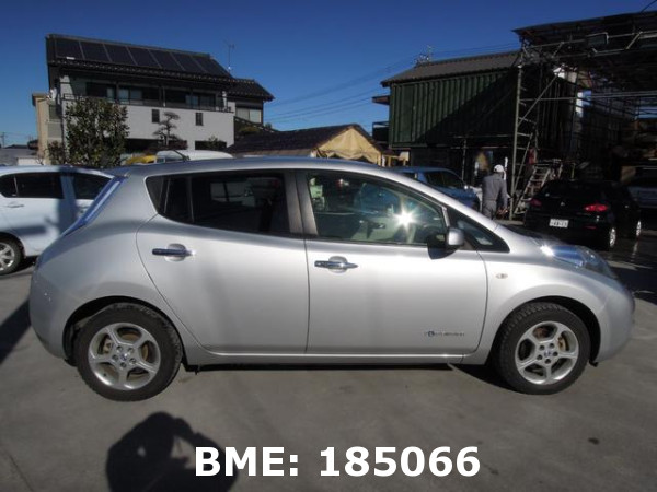 NISSAN LEAF X