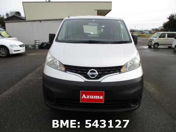 NISSAN NV200