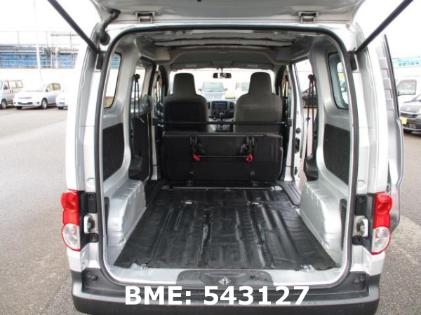 NISSAN NV200