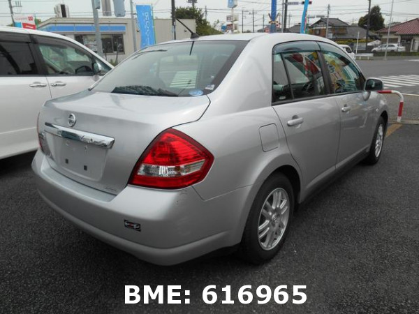 NISSAN TIIDA LATIO 15M