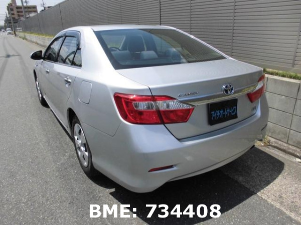 TOYOTA CAMRY (HYBRID)