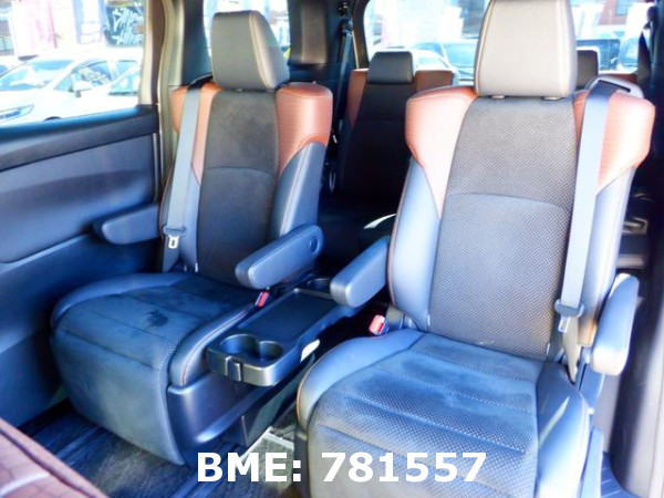 TOYOTA ALPHARD 2.5 S A PACKAGE