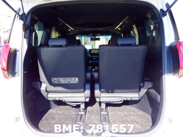 TOYOTA ALPHARD 2.5 S A PACKAGE