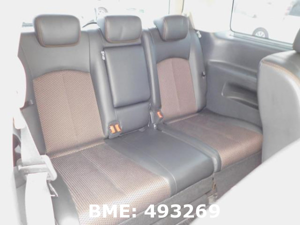 NISSAN ELGRAND 250HIGHWAY STAR