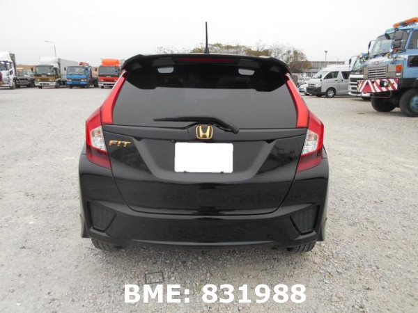 HONDA FIT 13G S PACKAGE