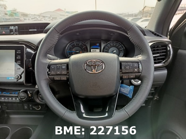 TOYOTA DOUBLE CAB 4WD AT