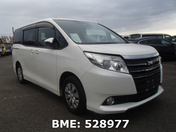 TOYOTA NOAH X