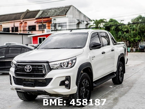 TOYOTA HILUX 2.8