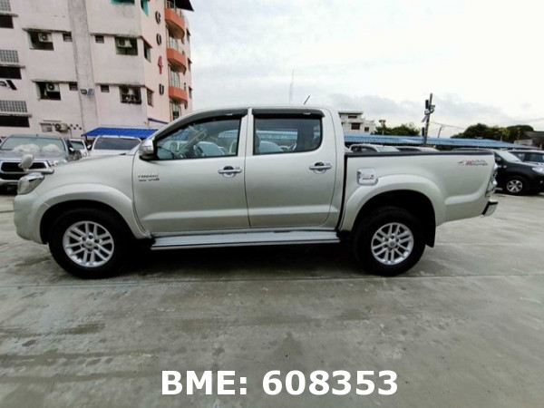 TOYOTA HILUX 3.0