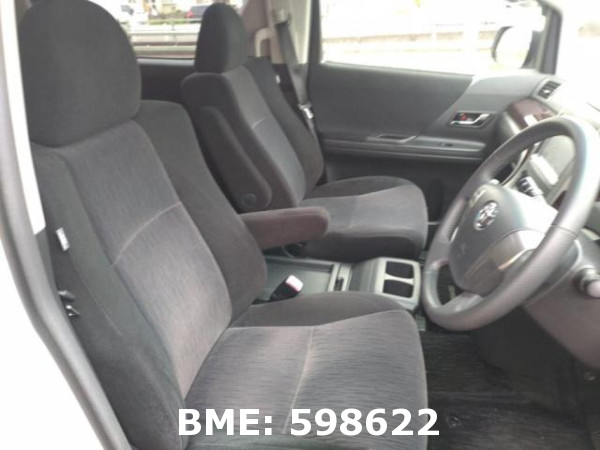 TOYOTA ALPHARD 240S