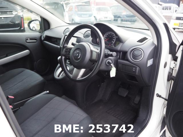 MAZDA DEMIO 13C