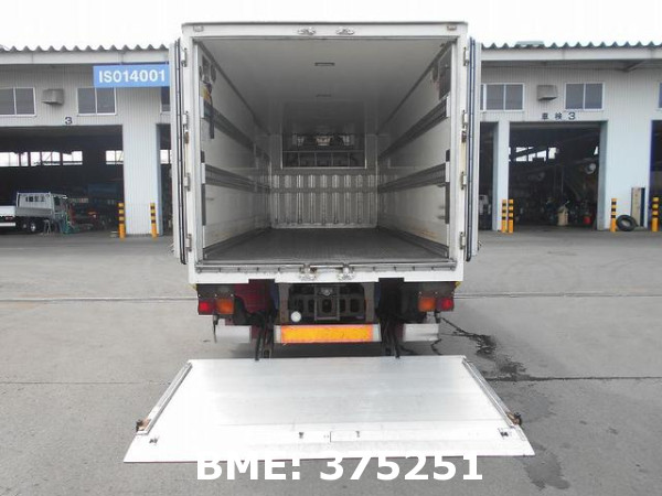 ISUZU FORWARD FREEZER