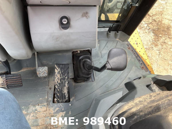 Caterpillar 420F BACKHOE LOADER