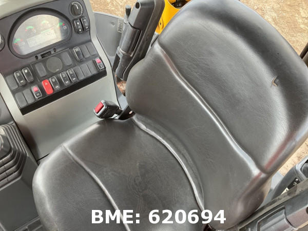 CATERPILLAR 420F2 BACKHOE LOADER