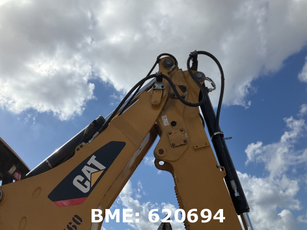 CATERPILLAR 420F2 BACKHOE LOADER