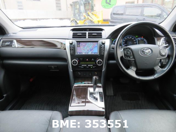 TOYOTA CAMRY HYBRID LEATHER PACKAGE