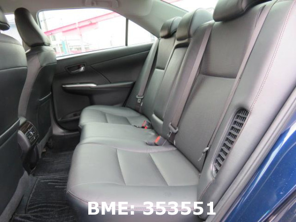 TOYOTA CAMRY HYBRID LEATHER PACKAGE