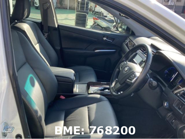 TOYOTA CAMRY HYBRID LEATHER PACKAGE