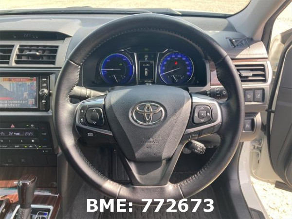 TOYOTA CAMRY HYBRID G PACKAGE