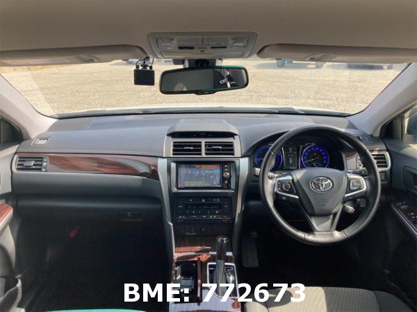 TOYOTA CAMRY HYBRID G PACKAGE