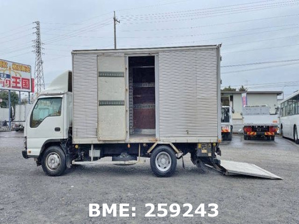 ISUZU ELF BOX VAN (BACK LIFT)