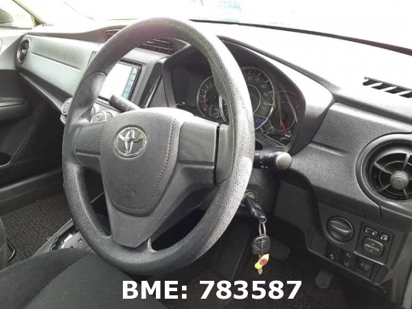 TOYOTA COROLLA AXIO 1.5X