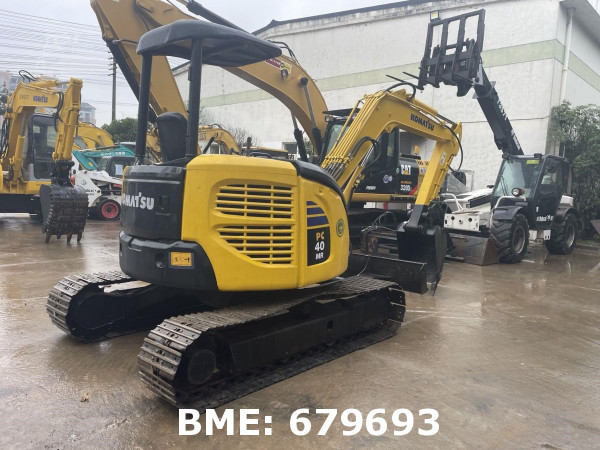 2014 KOMATSU PC40MR