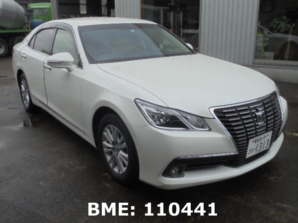 TOYOTA CROWN ROYAL SALOON