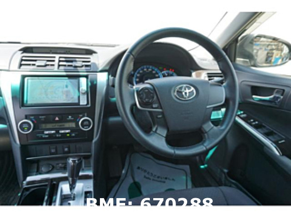 TOYOTA CAMRY