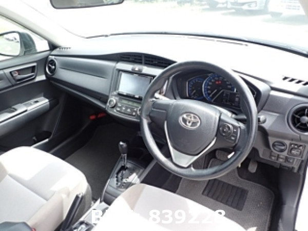 TOYOTA COROLLA AXIO